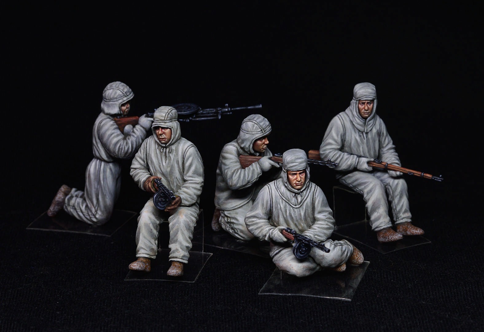 MiniArt 35226 1:35 Sovyet Taarruz Piyadeleri (Kamuflaj Pelerinli)