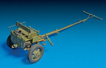MiniArt 35129 1:35 MiniArtUSV-BR 76-mm Silah Mod.1941. Top Arabası Ön Parçası & Mürettebat ile birlikte.