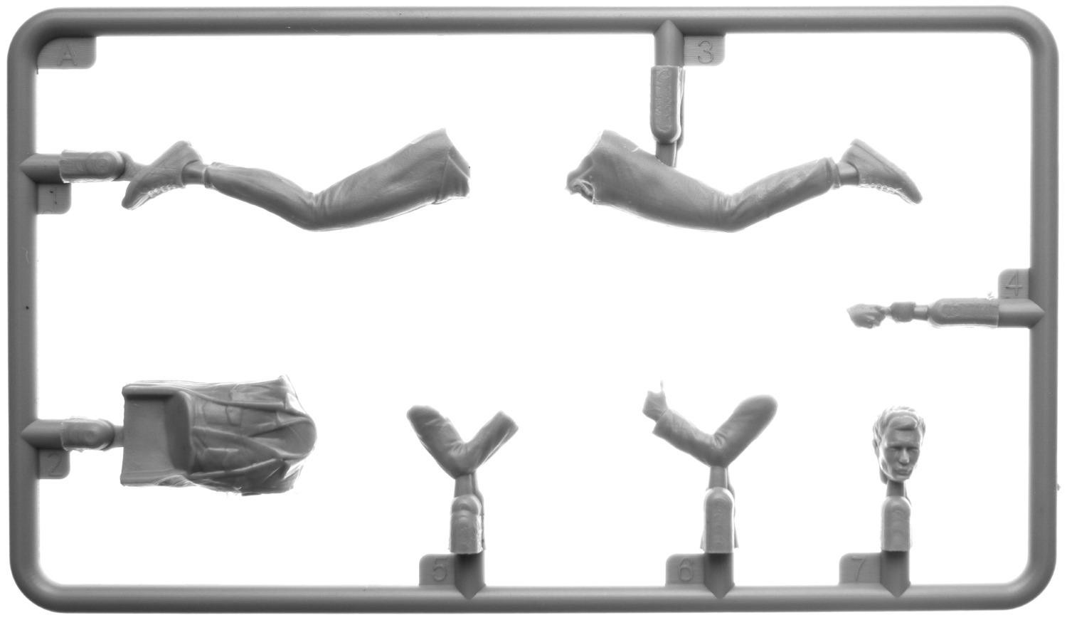 MiniArt 38085 1:35 Modern Kafe Ziyaretçileri Set1