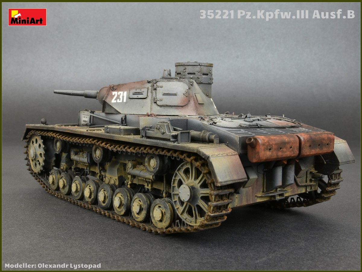 MiniArt 35221 1:35 Pz.Kpfw.3 Ausf.B. Mürettebat ile birlikte
