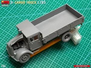 MiniArt 38082 1:35 3t Yük Kamyonu L701