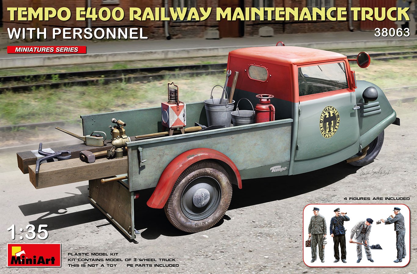 MiniArt 38063 1:35 1:35 Personeli ile Tempo E400 Demiryolu Bakım Kamyoneti