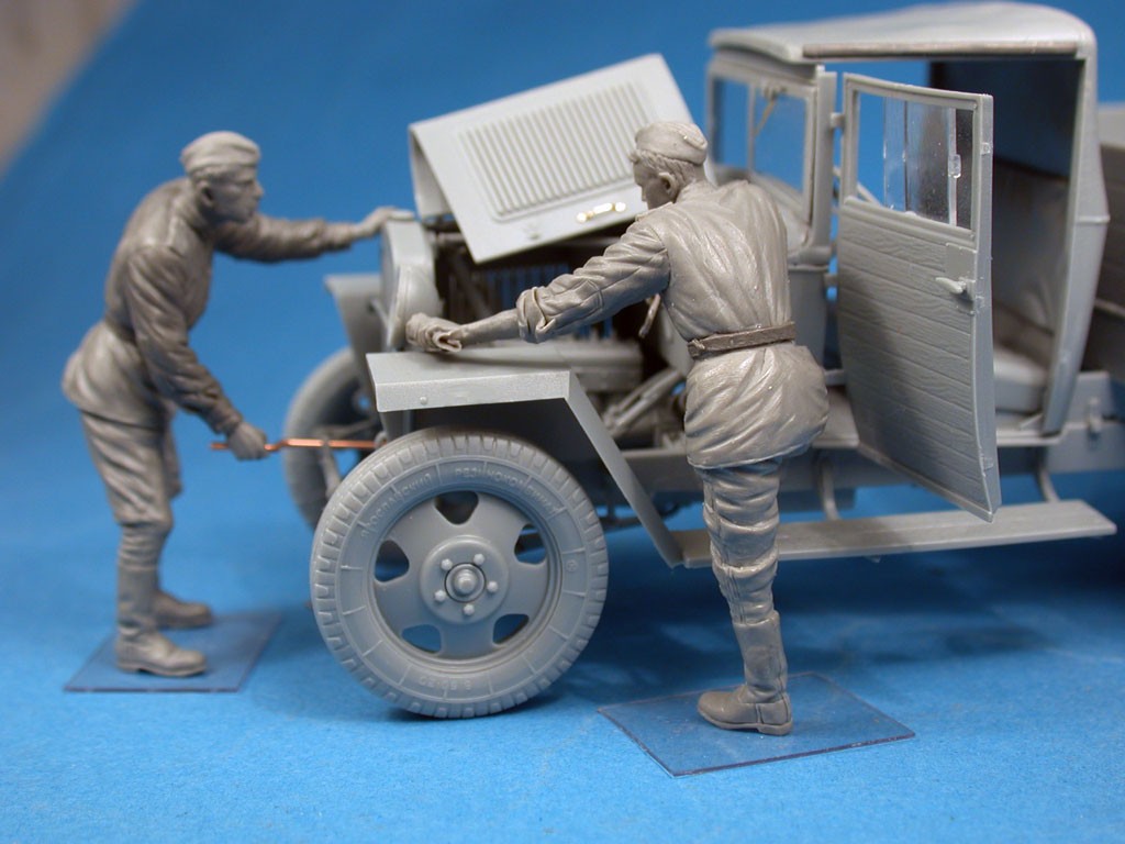 MiniArt 35144 1:35 Kızıl Ordu Sürücüleri