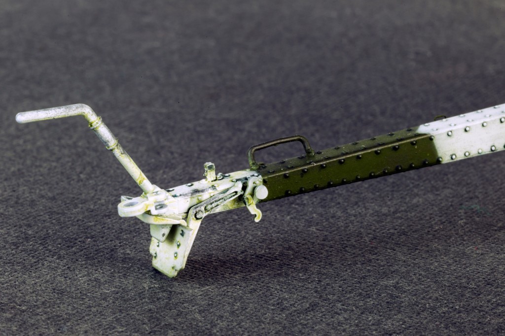 MiniArt 35129 1:35 MiniArtUSV-BR 76-mm Silah Mod.1941. Top Arabası Ön Parçası & Mürettebat ile birlikte.