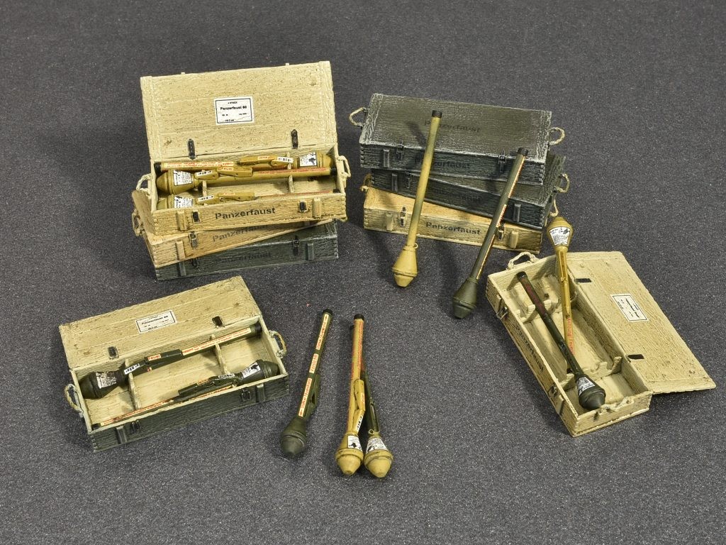MiniArt 35253 1:35 Bazuka 30/60 Set
