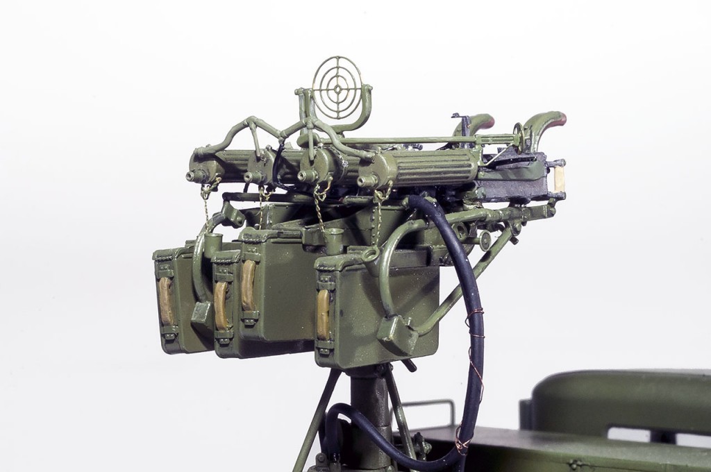 MiniArt 35177 1:35 GAZ-AAA Dörtlü M4 Maxim ile birlikte.