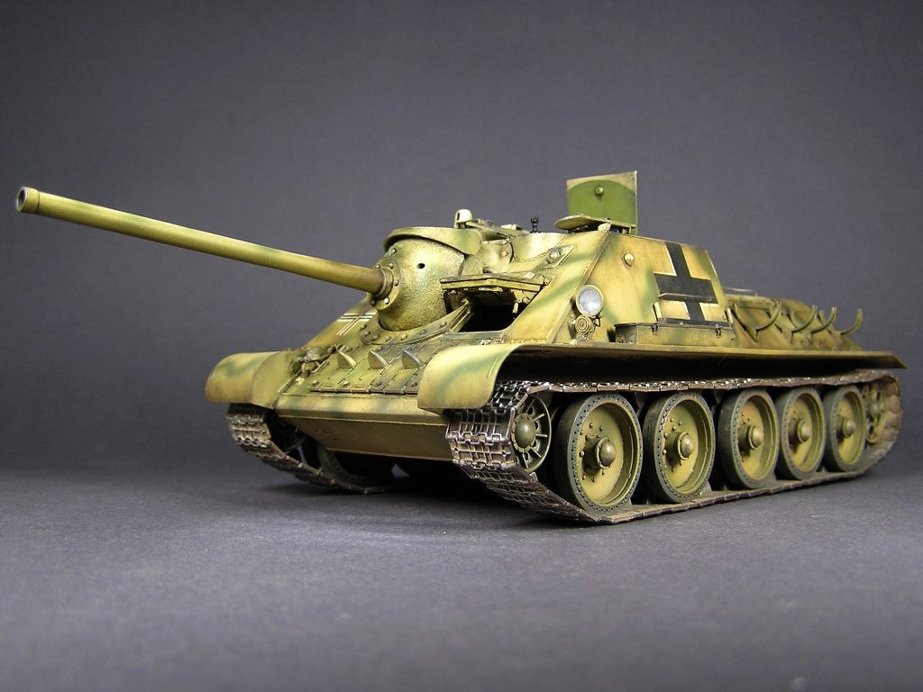 MiniArt 35229 1:35 Tanksavar SU-85 ( r ). Mürettebat ile birlikte.