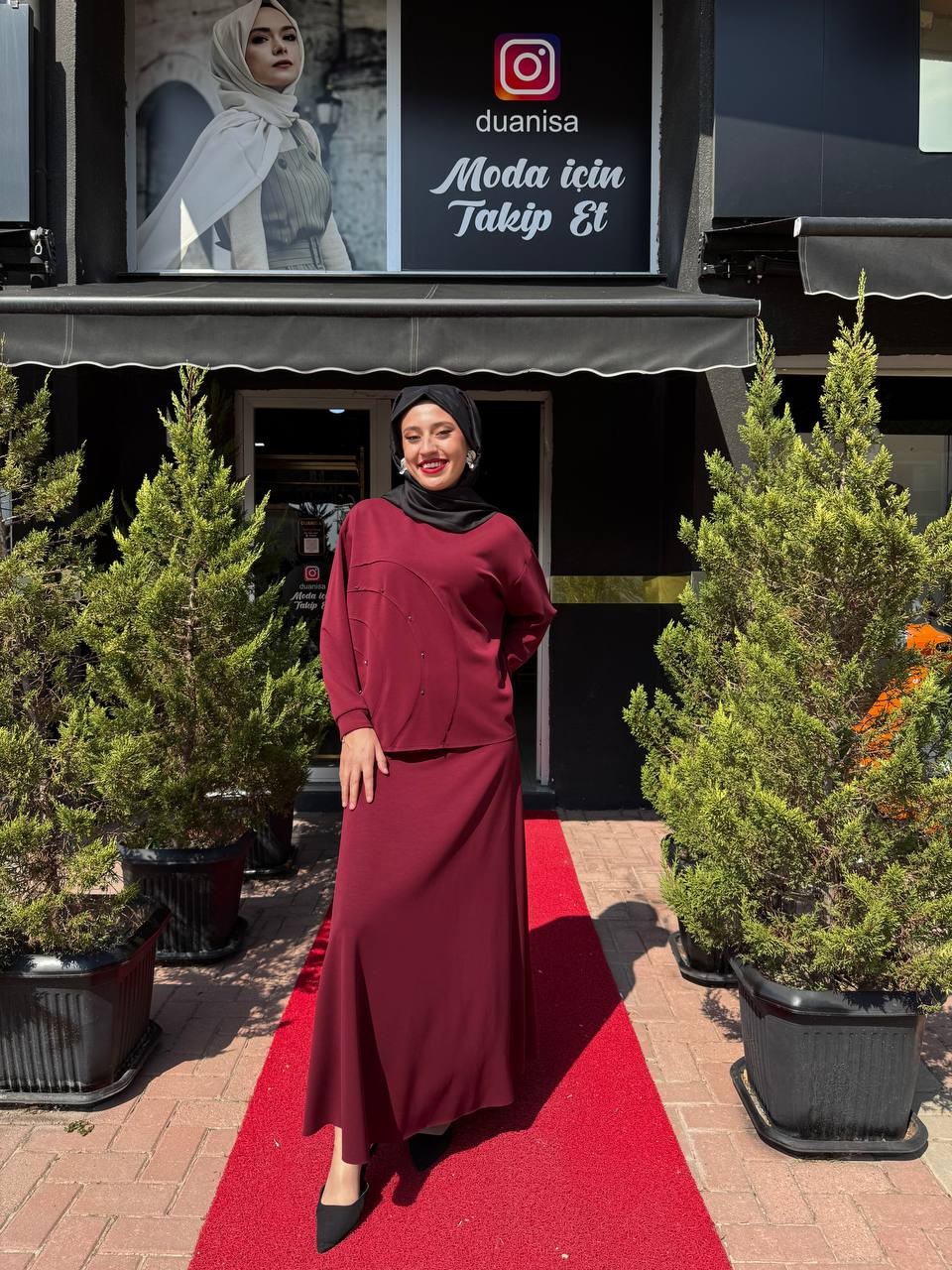 Ceremony Oval Kesikli Taş İşlemeli Adel Etekli Takım W-6949 - Bordo