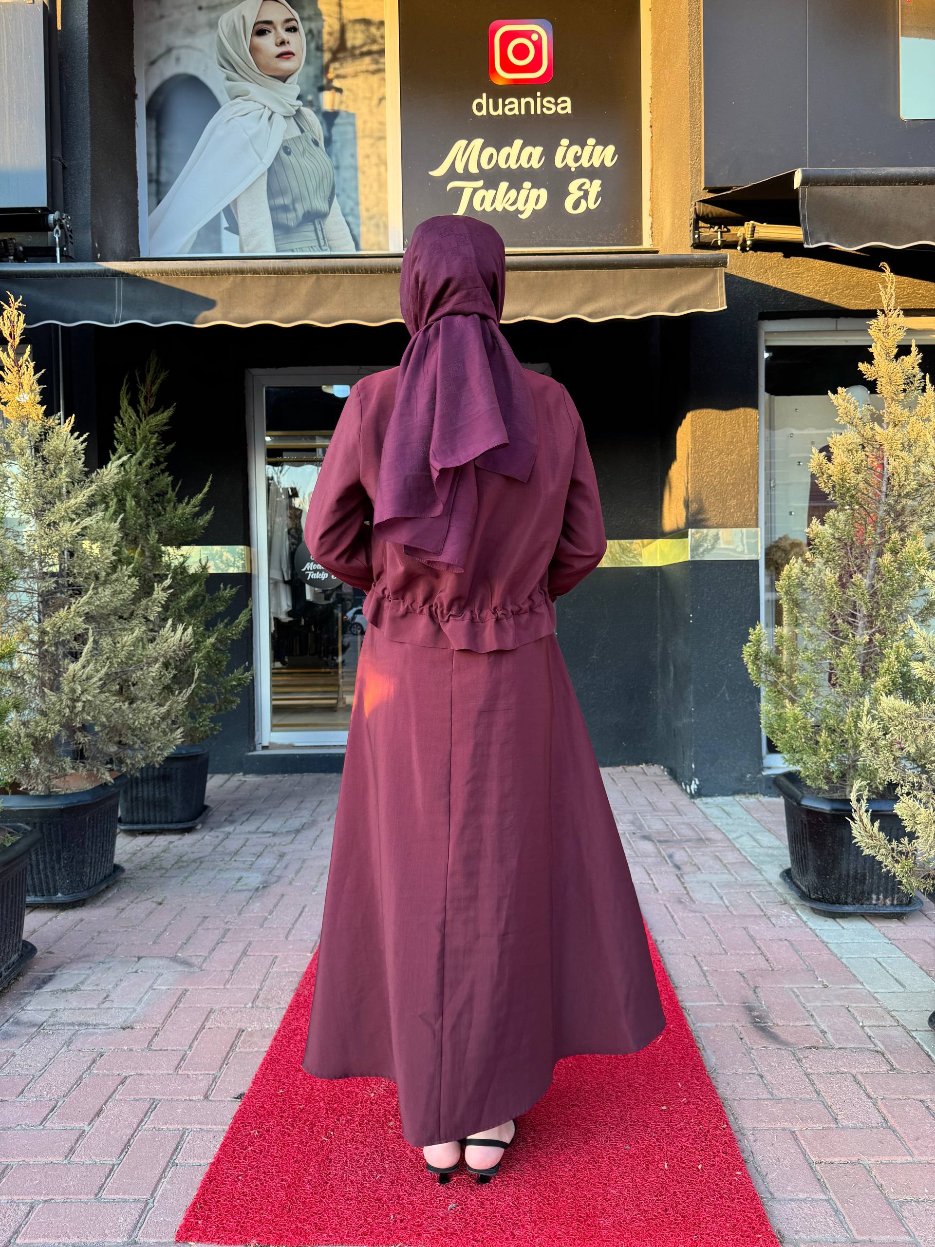 Ceremony Eteği Toka Detaylı Kısa Ceketli Takım W-6950