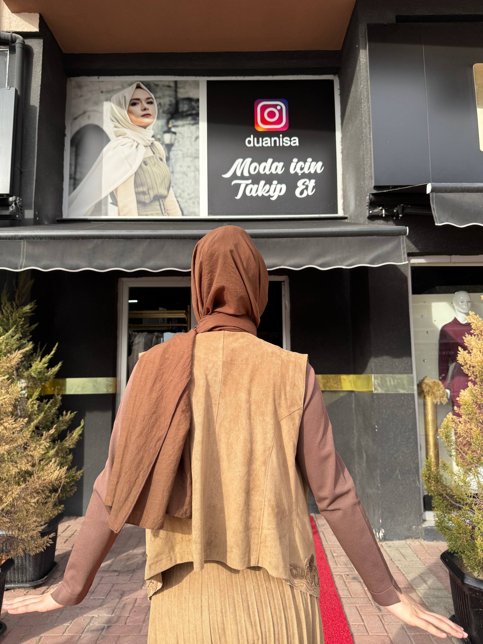 Ceremony Nakışlı Süet Yelek W-68100