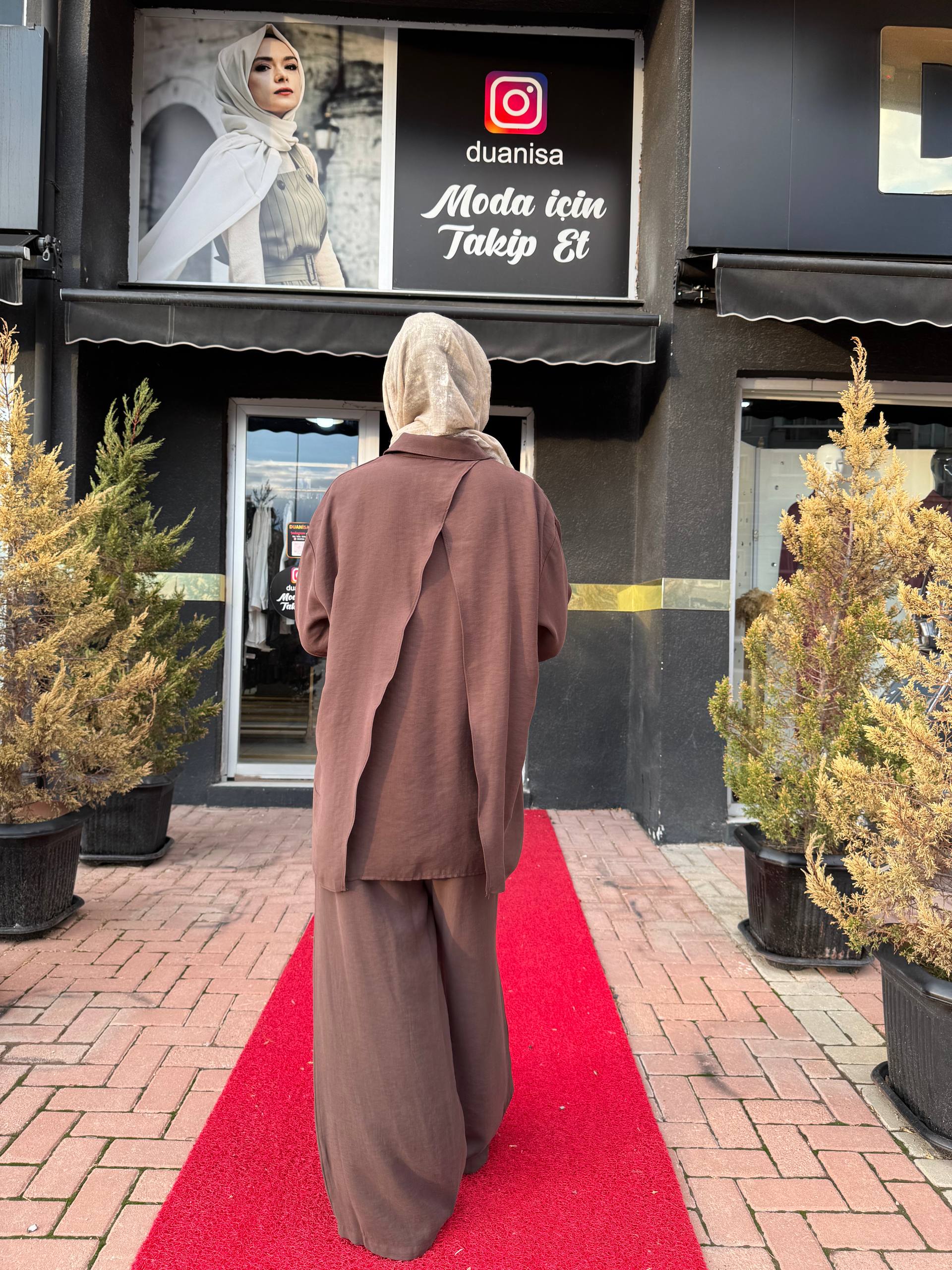 Ceremony Önü Şerit Detaylı Pantolonlu Takım W-6906