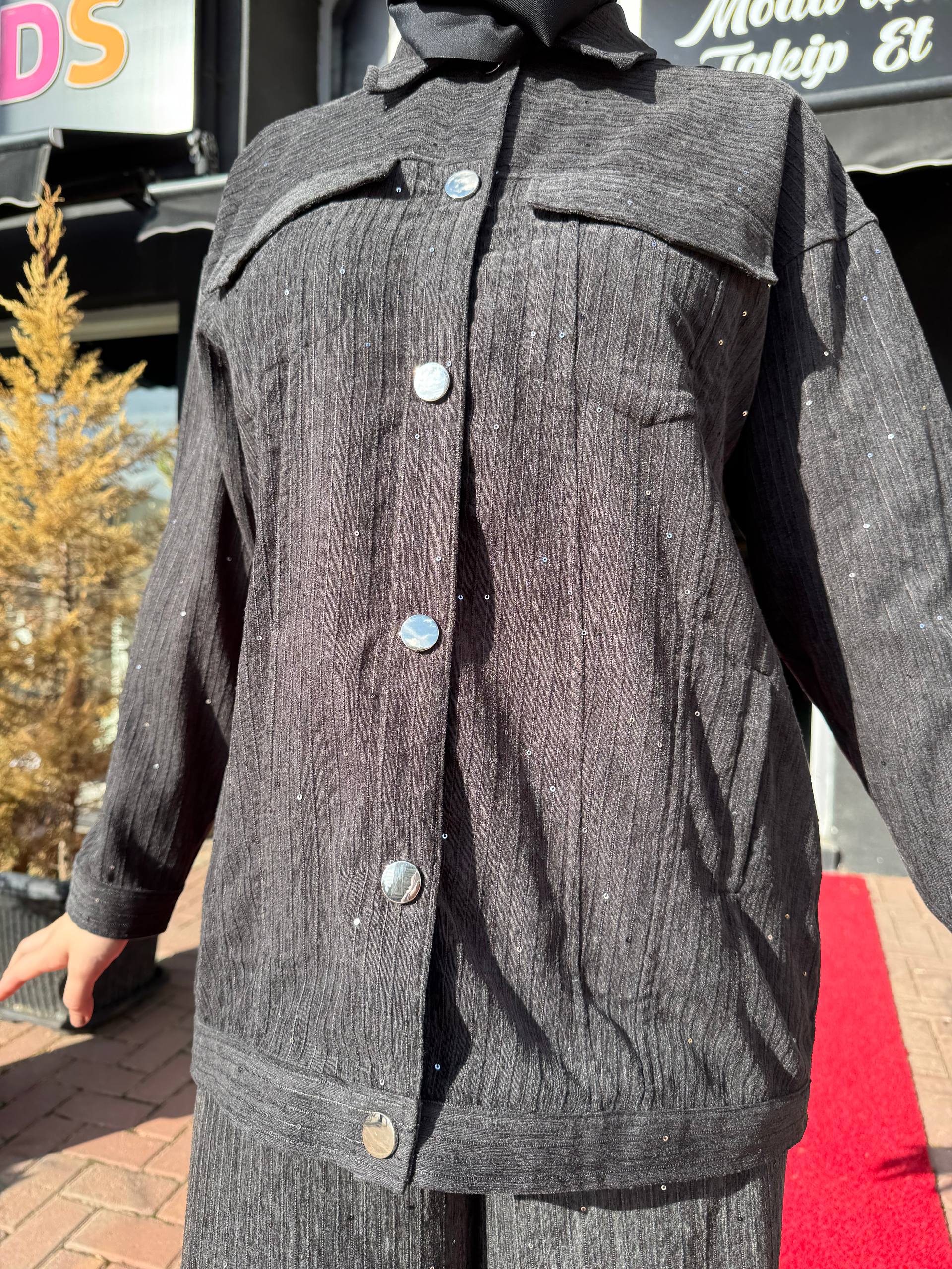 Ceremony Önü Çıtçıtlı Queen Ceketli Takım W-6851