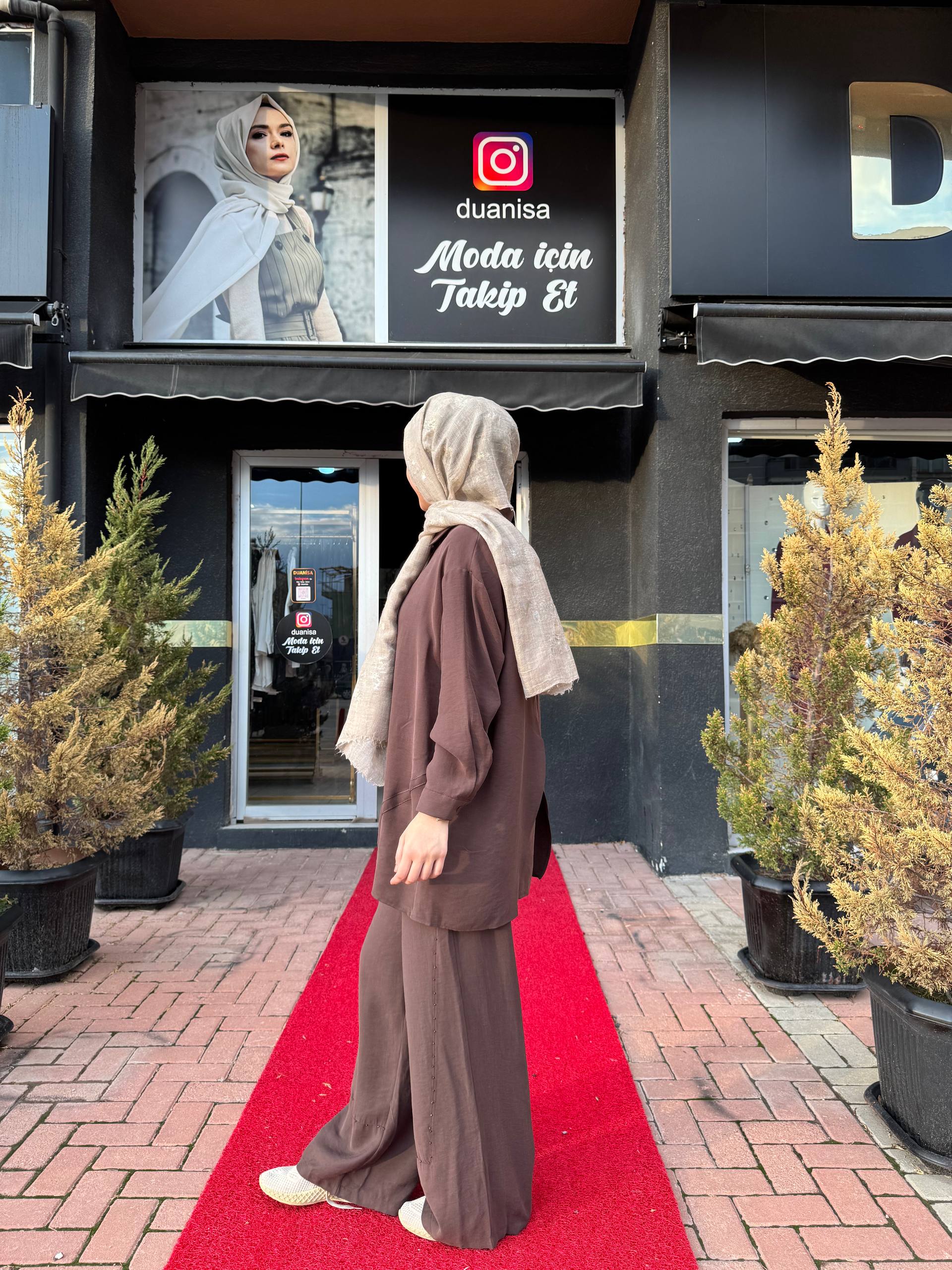 Ceremony Önü Şerit Detaylı Pantolonlu Takım W-6906