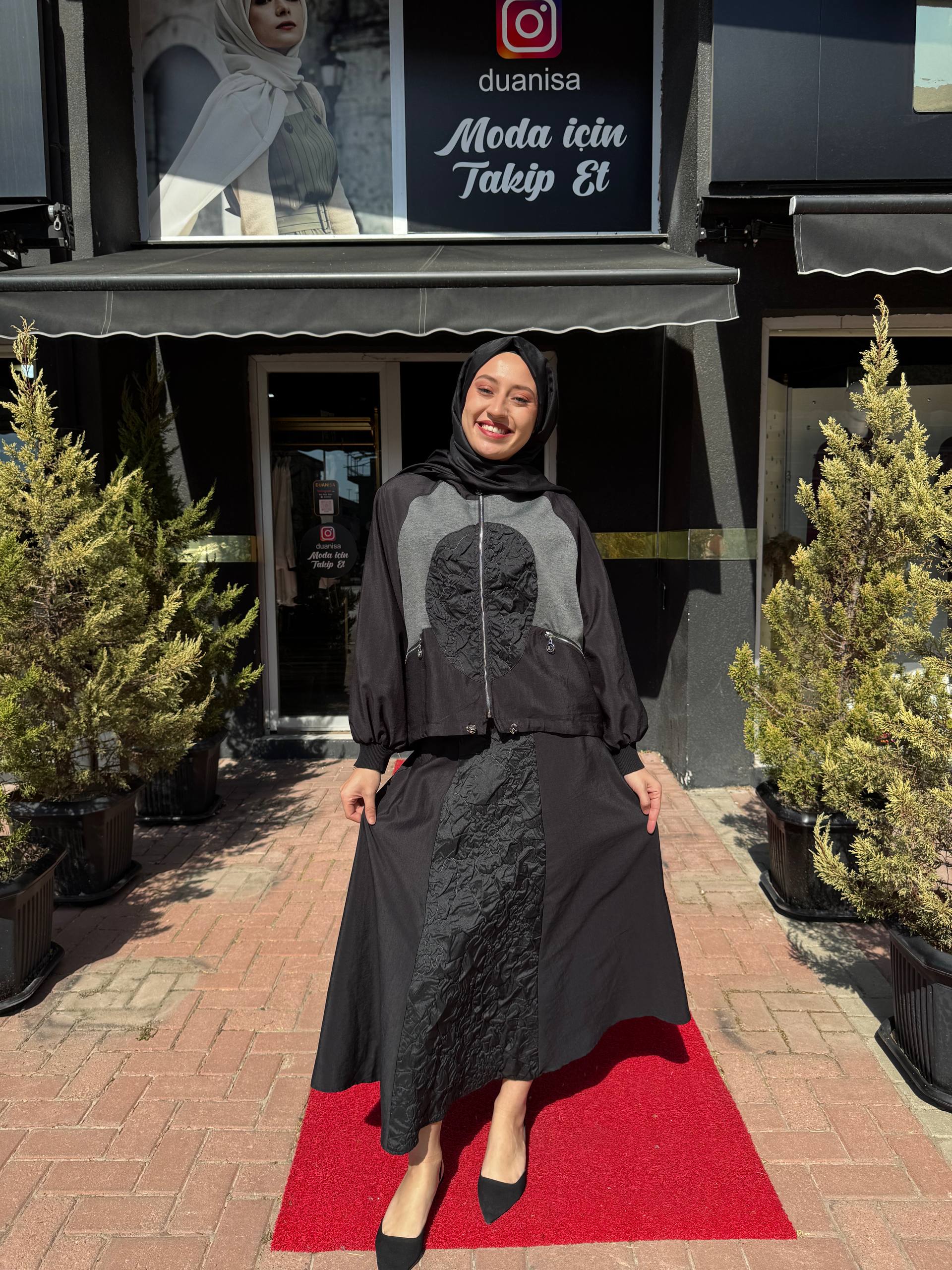 Ceremony Önü Ve Cepleri Fermuar Detaylı Ceketli Etekli Star Takım W-6924 - Siyah