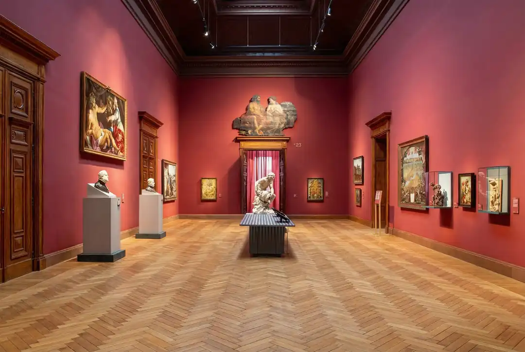 Üst düzey sergi alanı