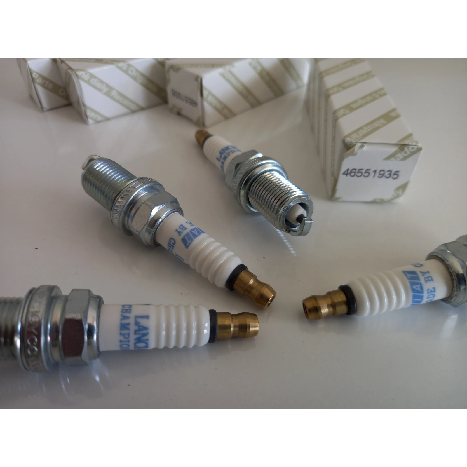 FİAT ALBEA 1.6 16V ATEŞLEME BUJİSİ ORJİNAL LANCİA 4 ADET