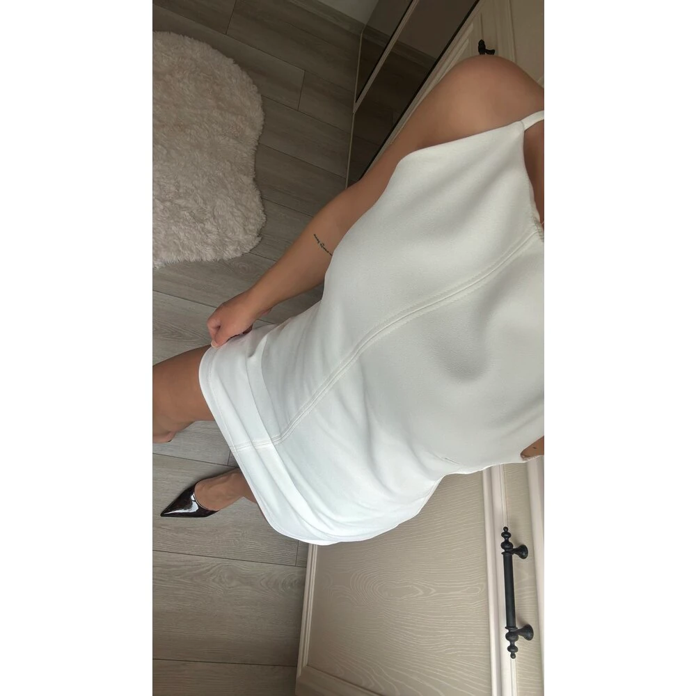 Beyaz Dikiş Detay Elbise