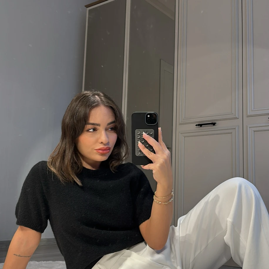 Orj Marka Kısa Kollu Siyah Kazak