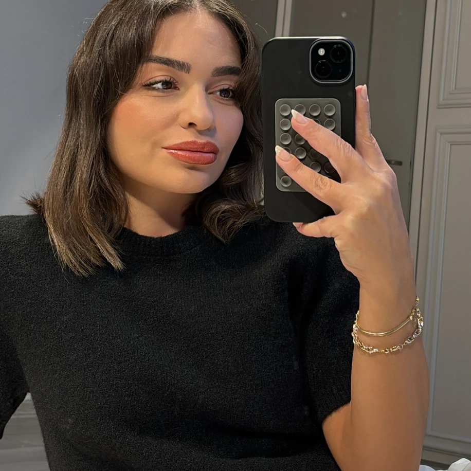 Orj Marka Kısa Kollu Siyah Kazak