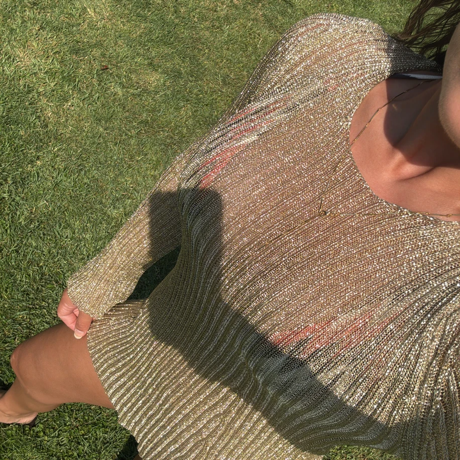 Işıltılı Transparan Plaj Elbisesi