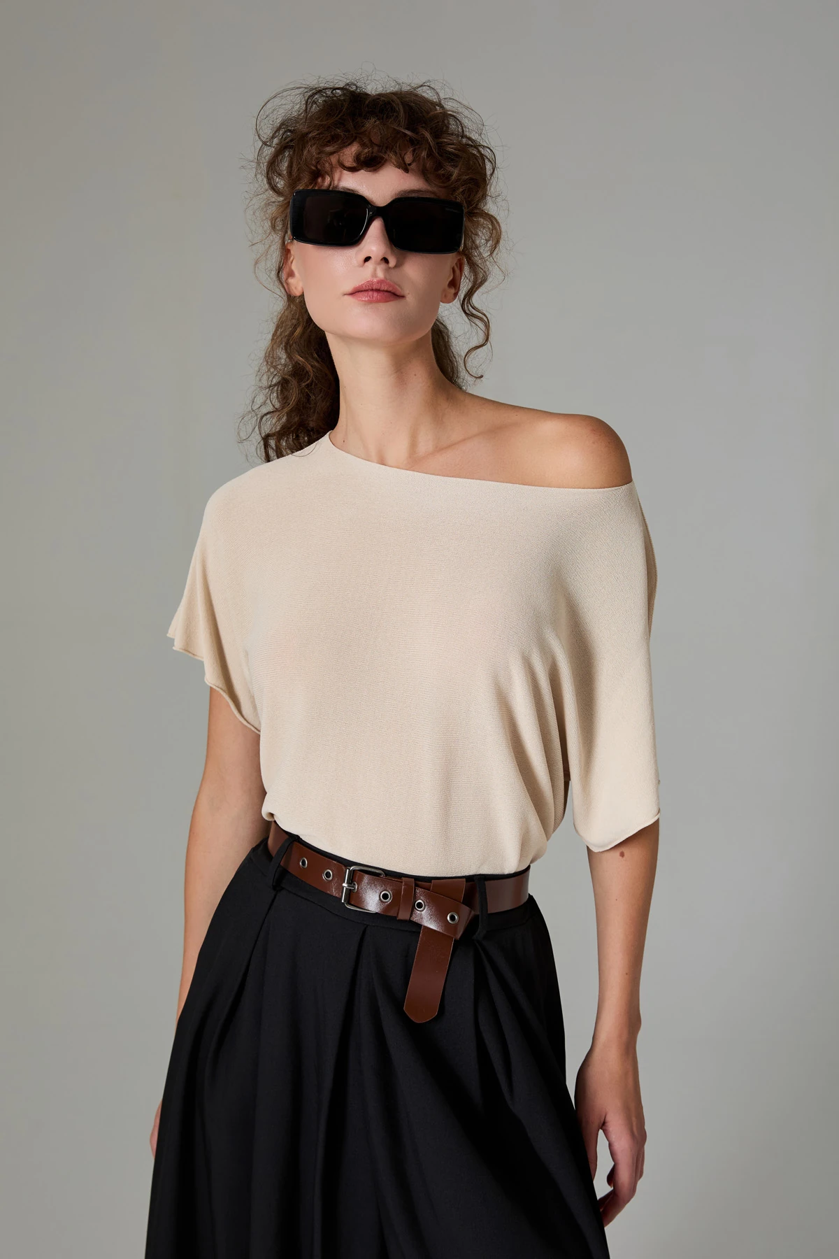 Kayık Yaka Basic Bluz