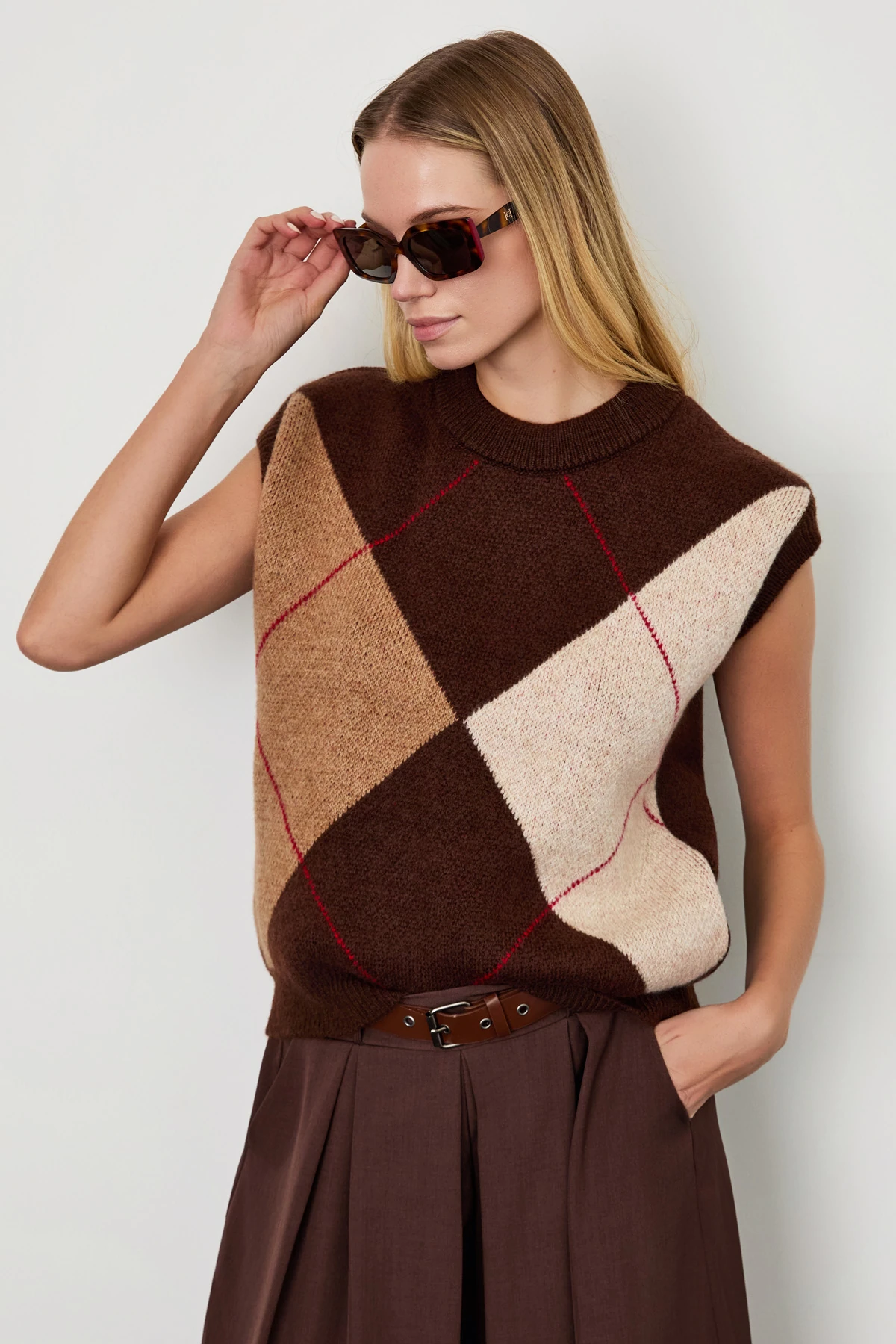 Baklava Desenli Kolsuz Triko Kazak