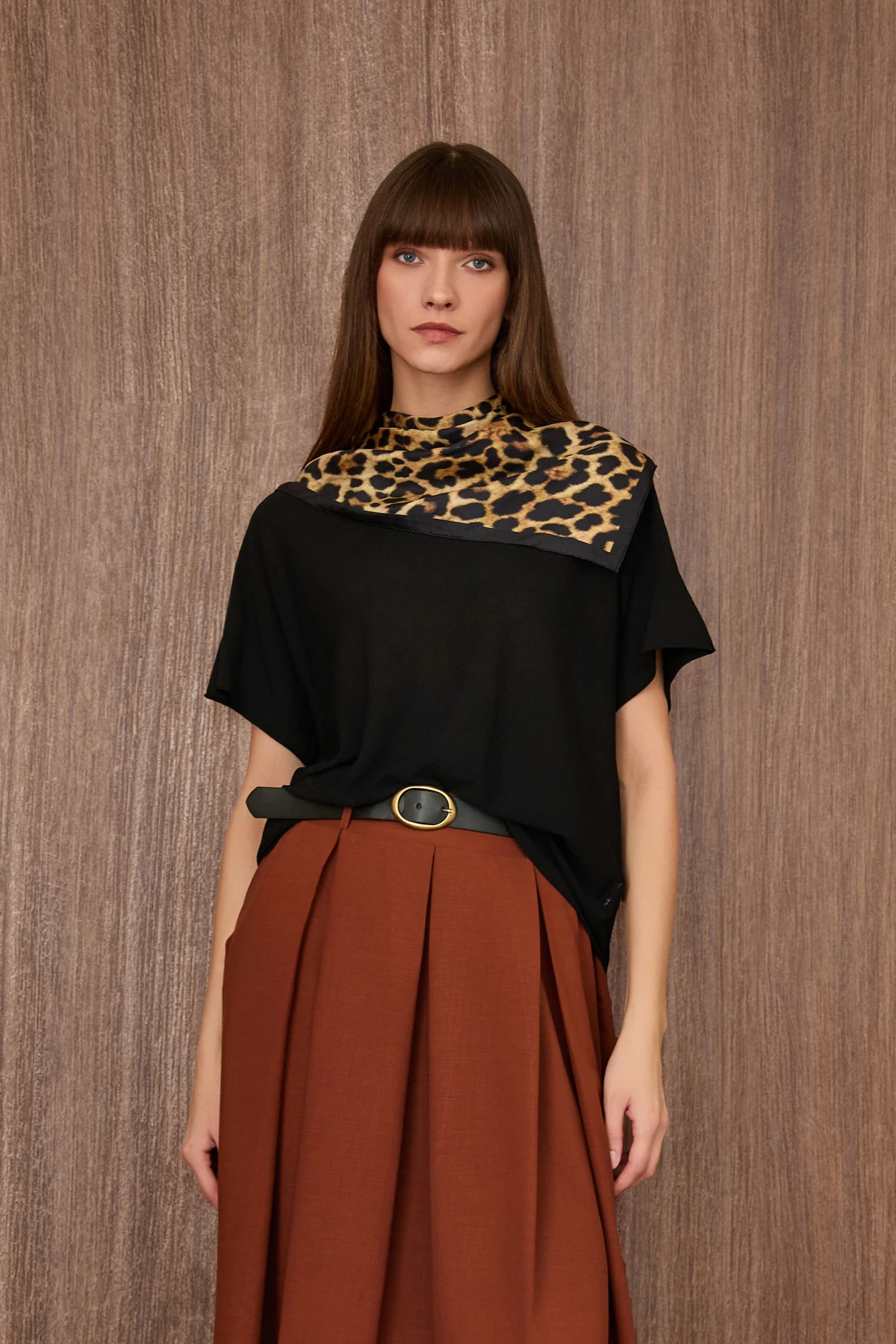 Kayık Yaka Basic Bluz