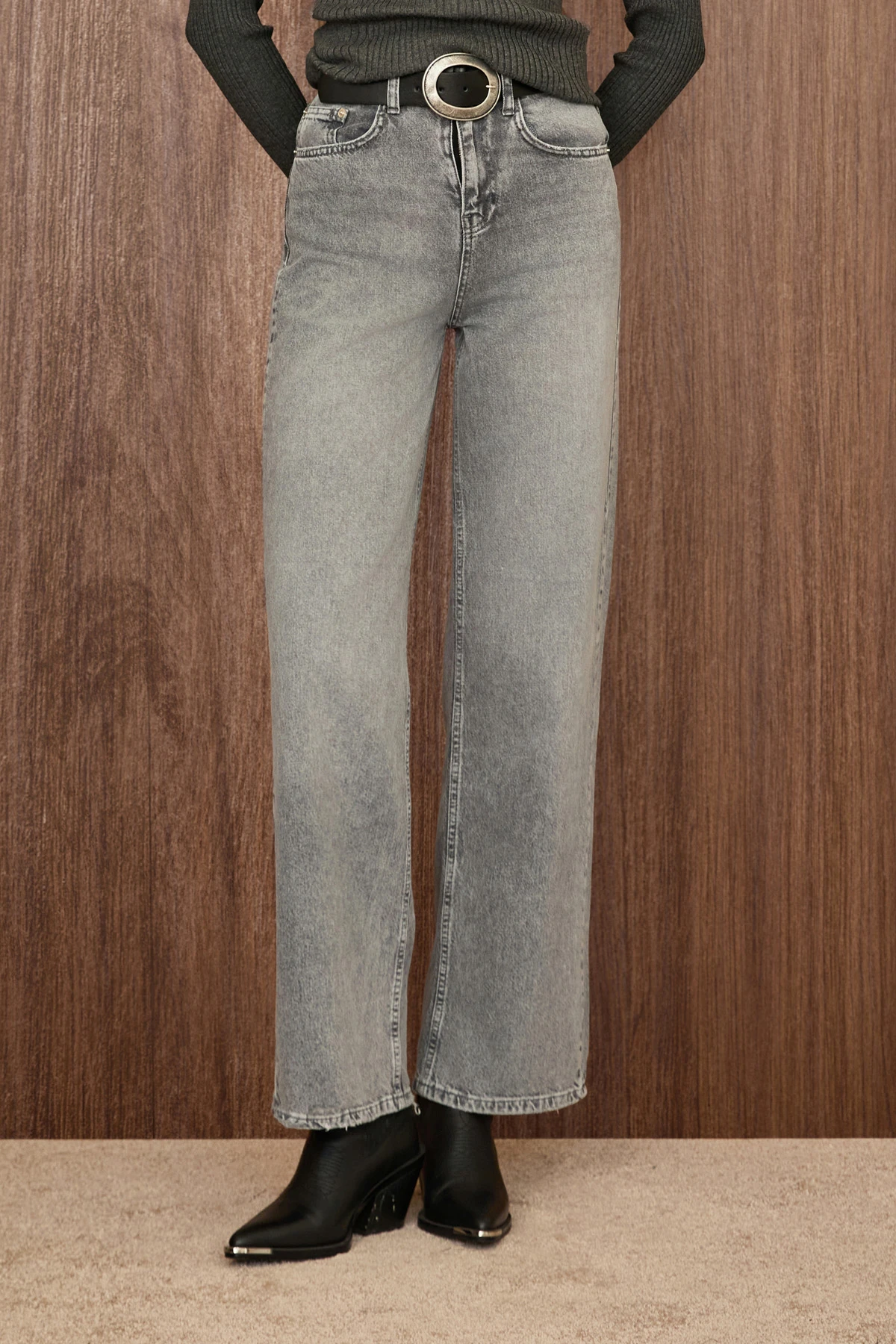 Yüksek Bel Düz Paça Jean