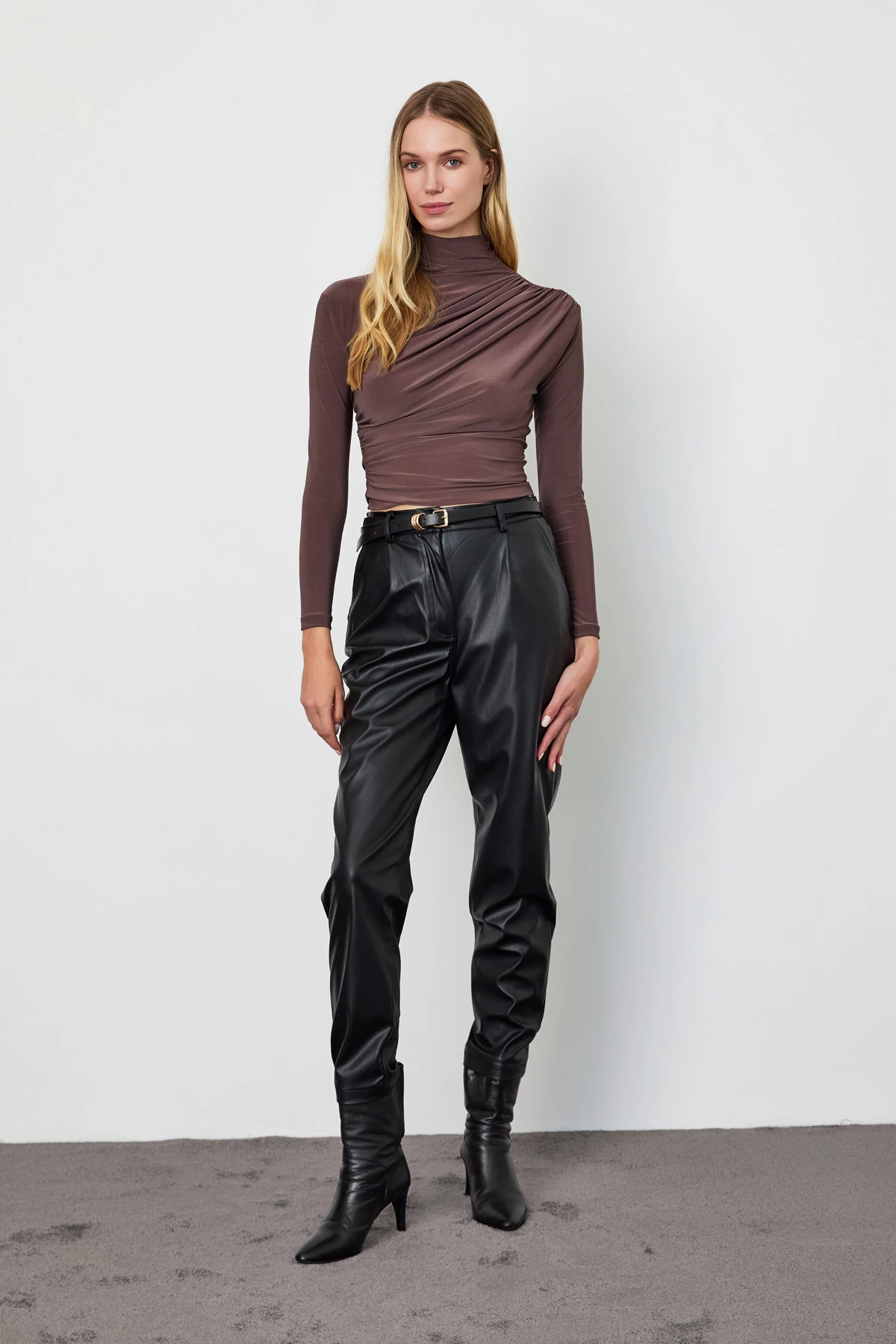 Balıkçı Yaka Drapeli Ofis Bluz