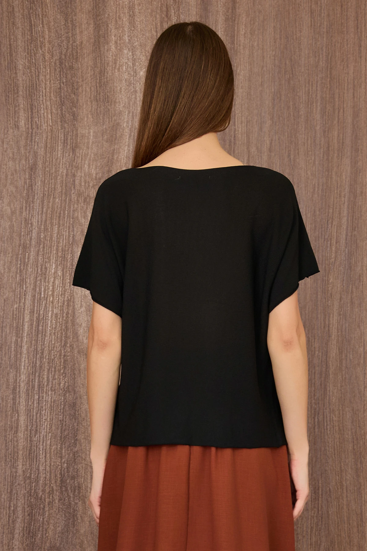 Kayık Yaka Basic Bluz