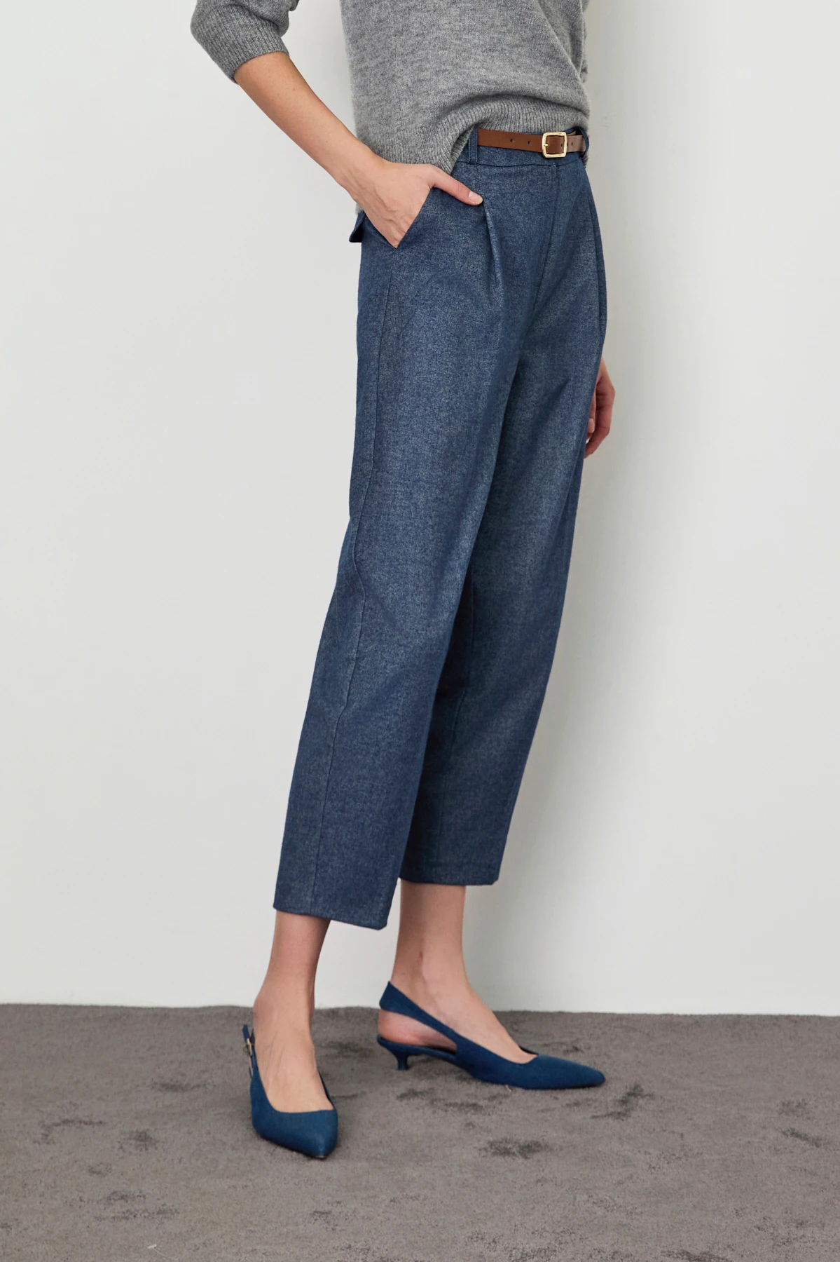 Kemerli Pileli  Havuç Pantolon