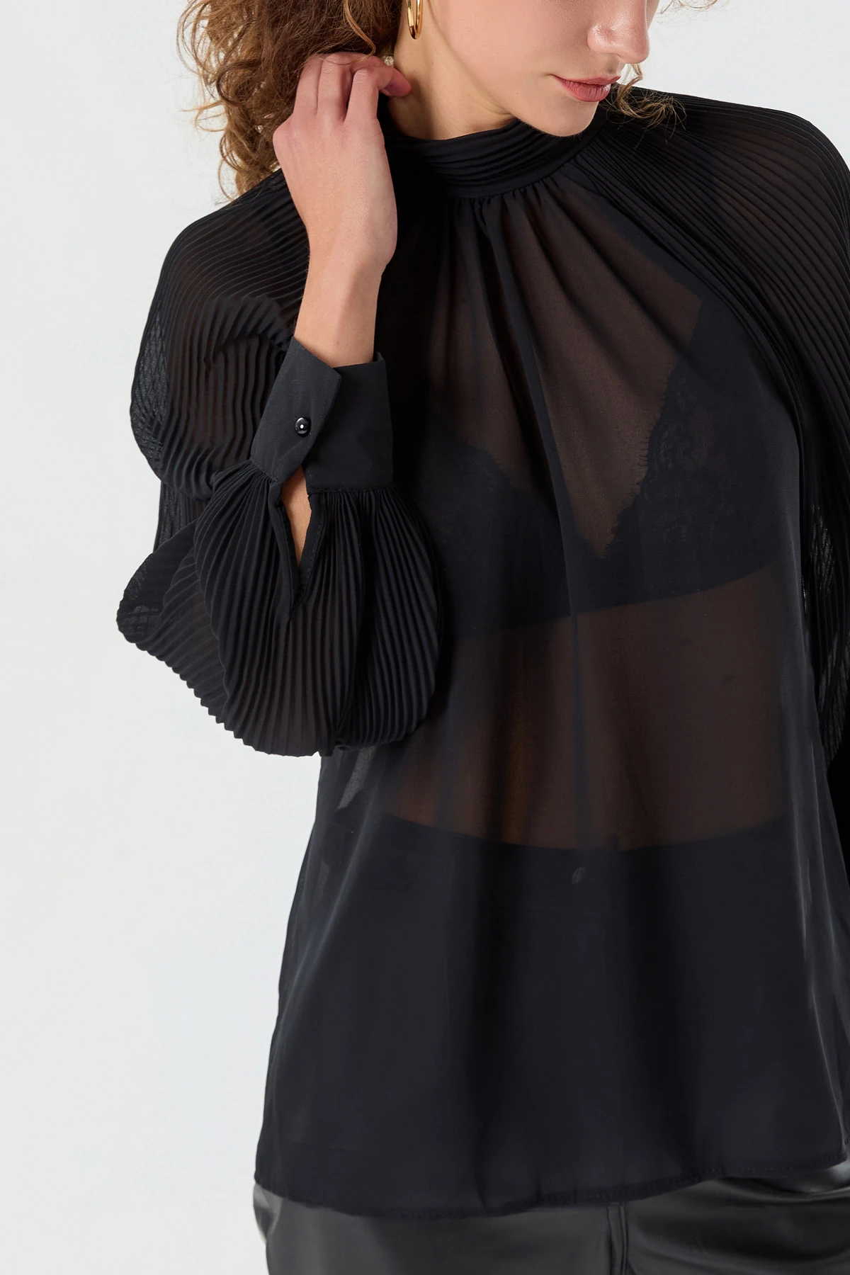 Transparan Kolu Pileli  Bluz