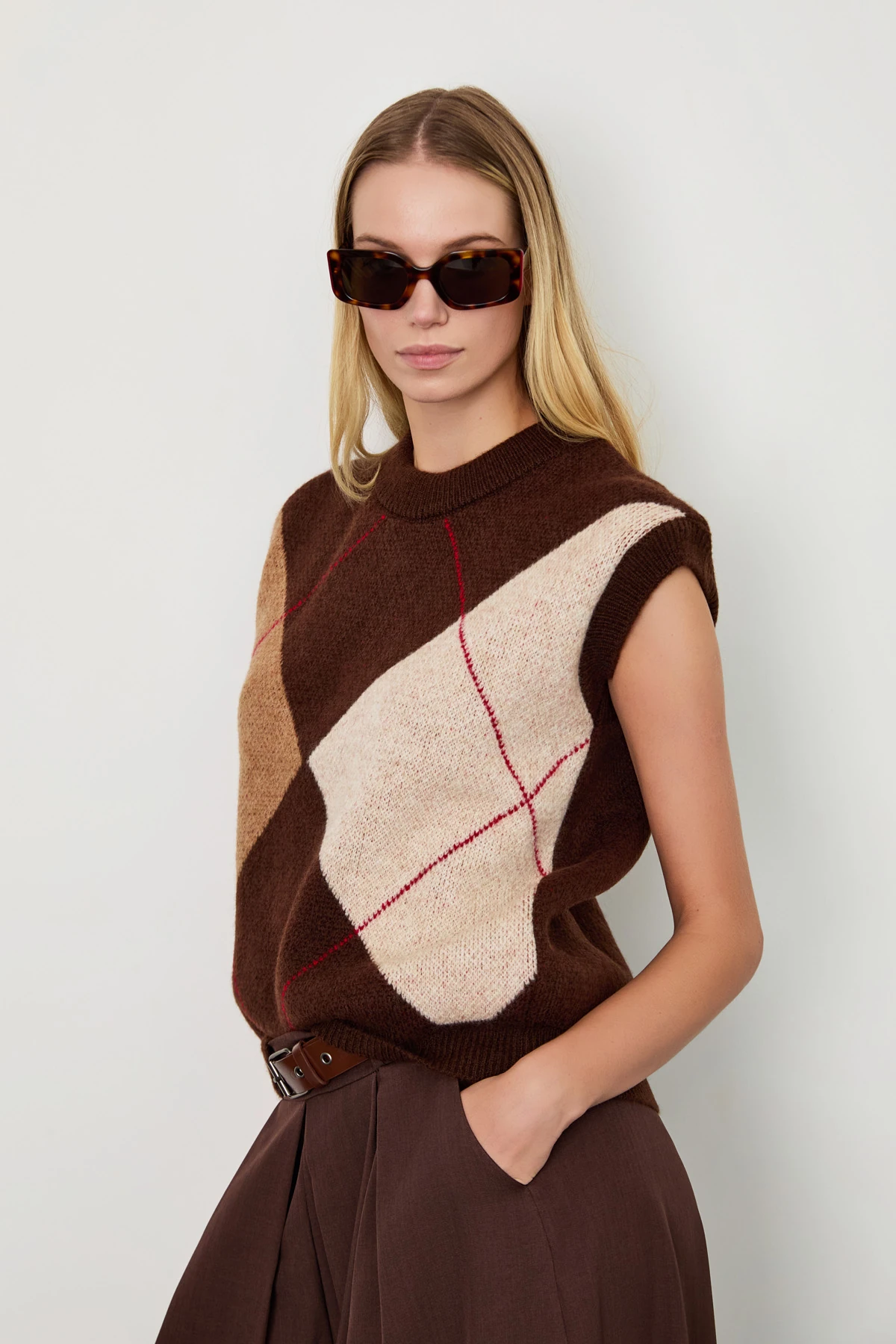 Baklava Desenli Kolsuz Triko Kazak