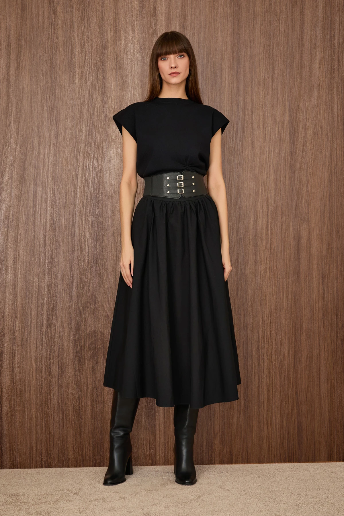 Bel Detaylı Kısa Kol Triko Kazak