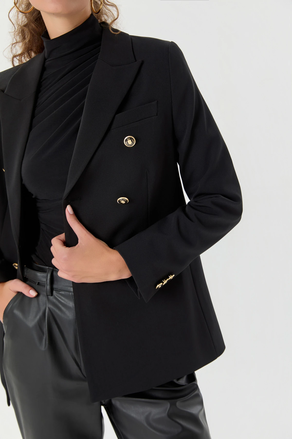 Düğme Detaylı Blazer Ceket