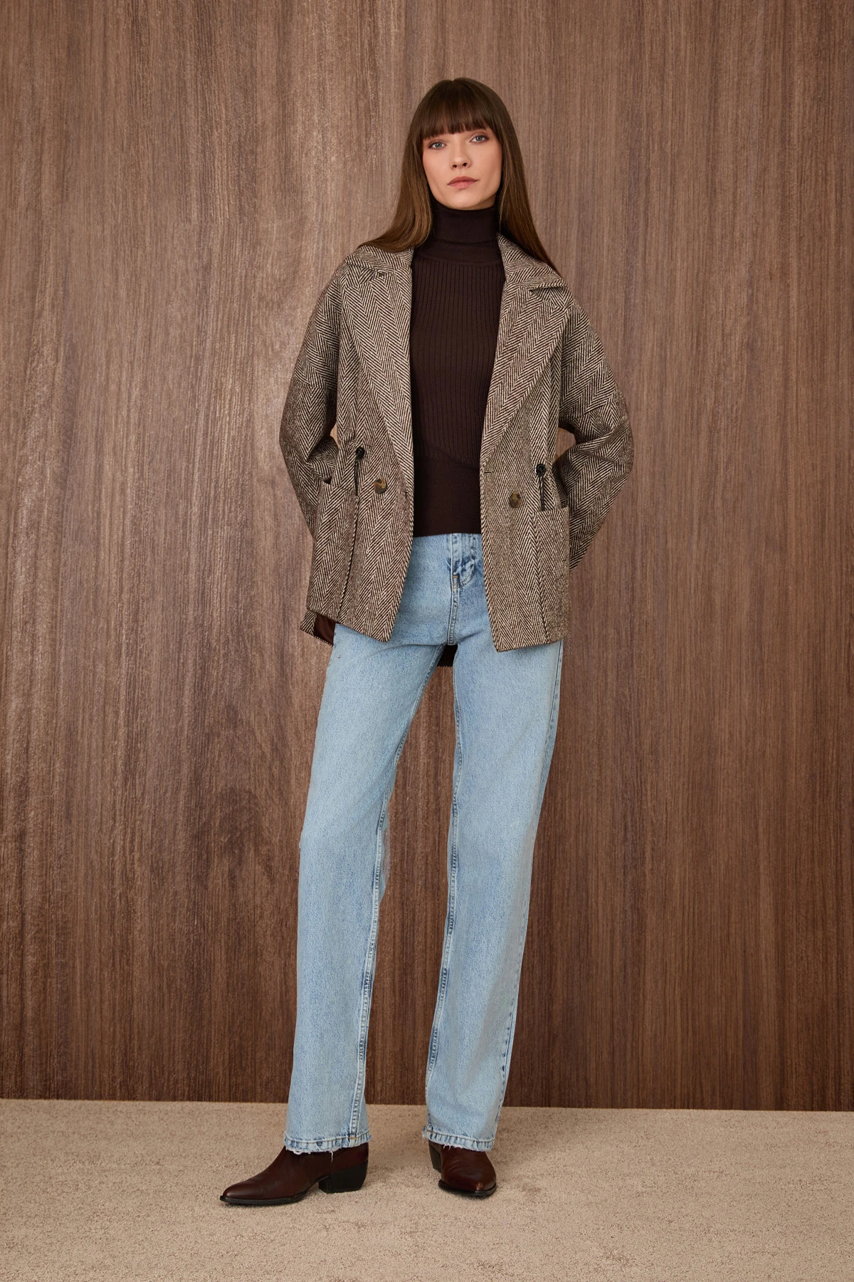 Kruvaze Yaka Kısa Mont