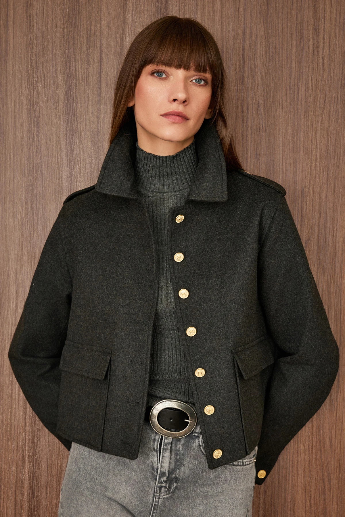 Apoletli Kısa Kaşe Kaban