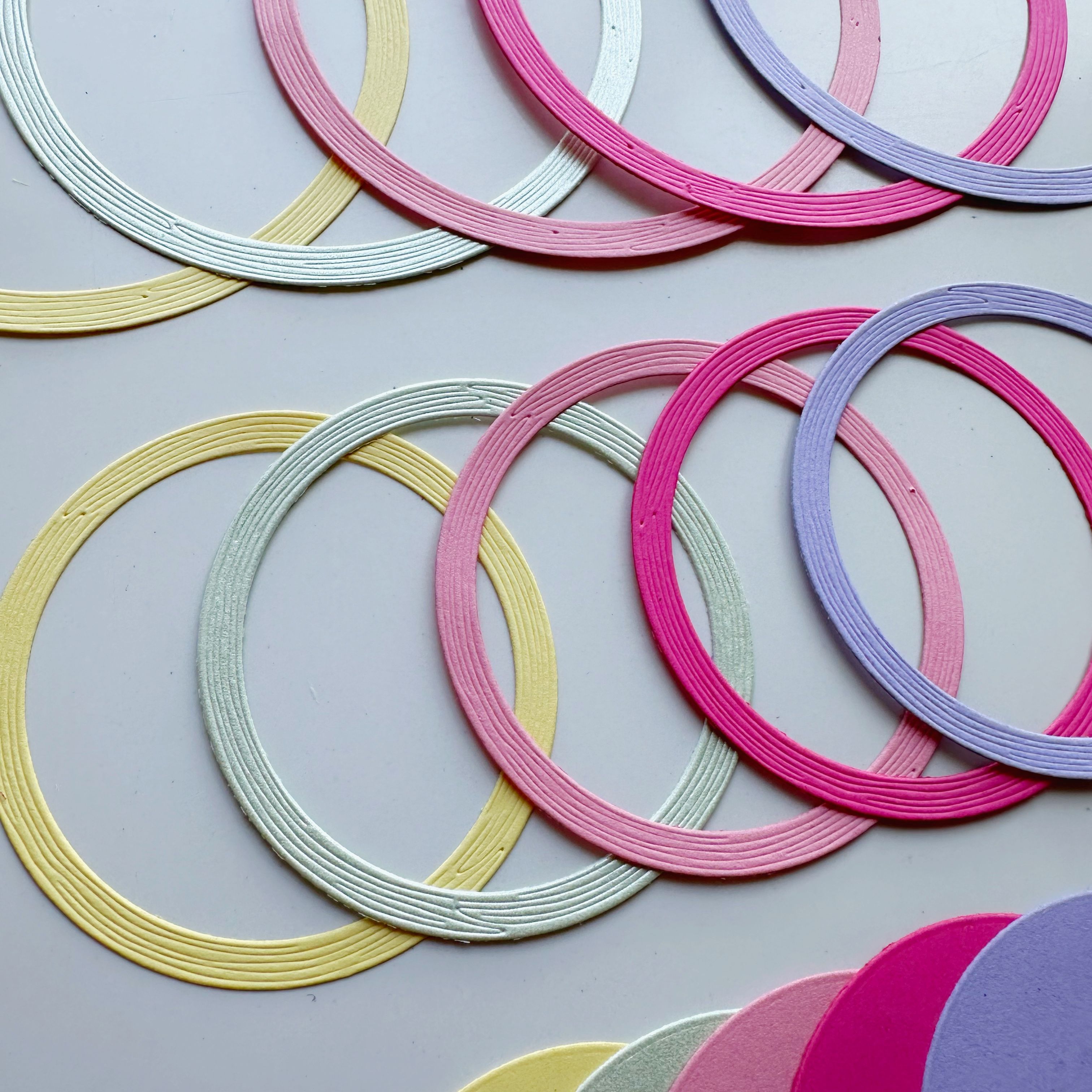 Scrapbook Diy-Cut Multiple Circle set