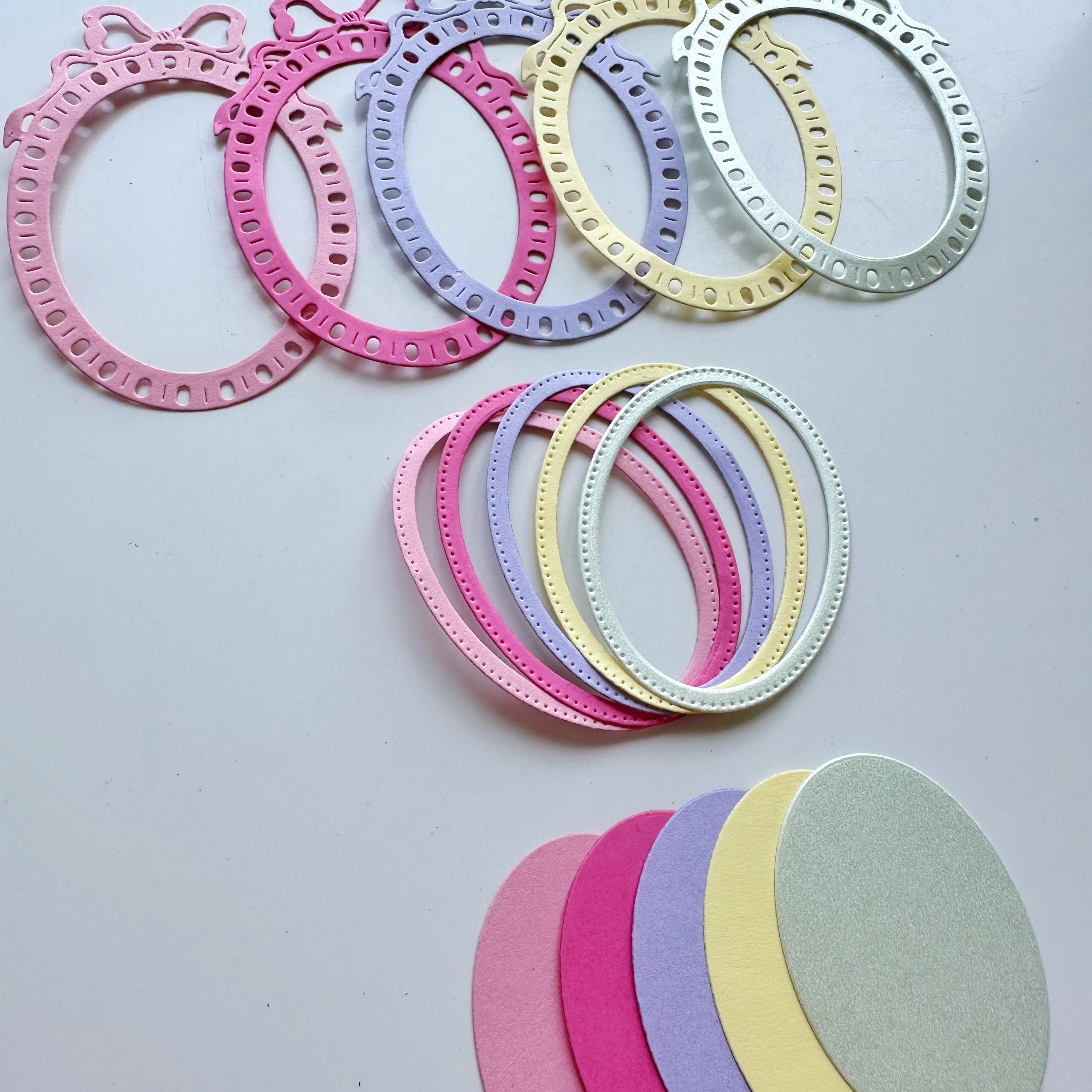 Scrapbook Diy-Cut Multiple Colourful Circle set