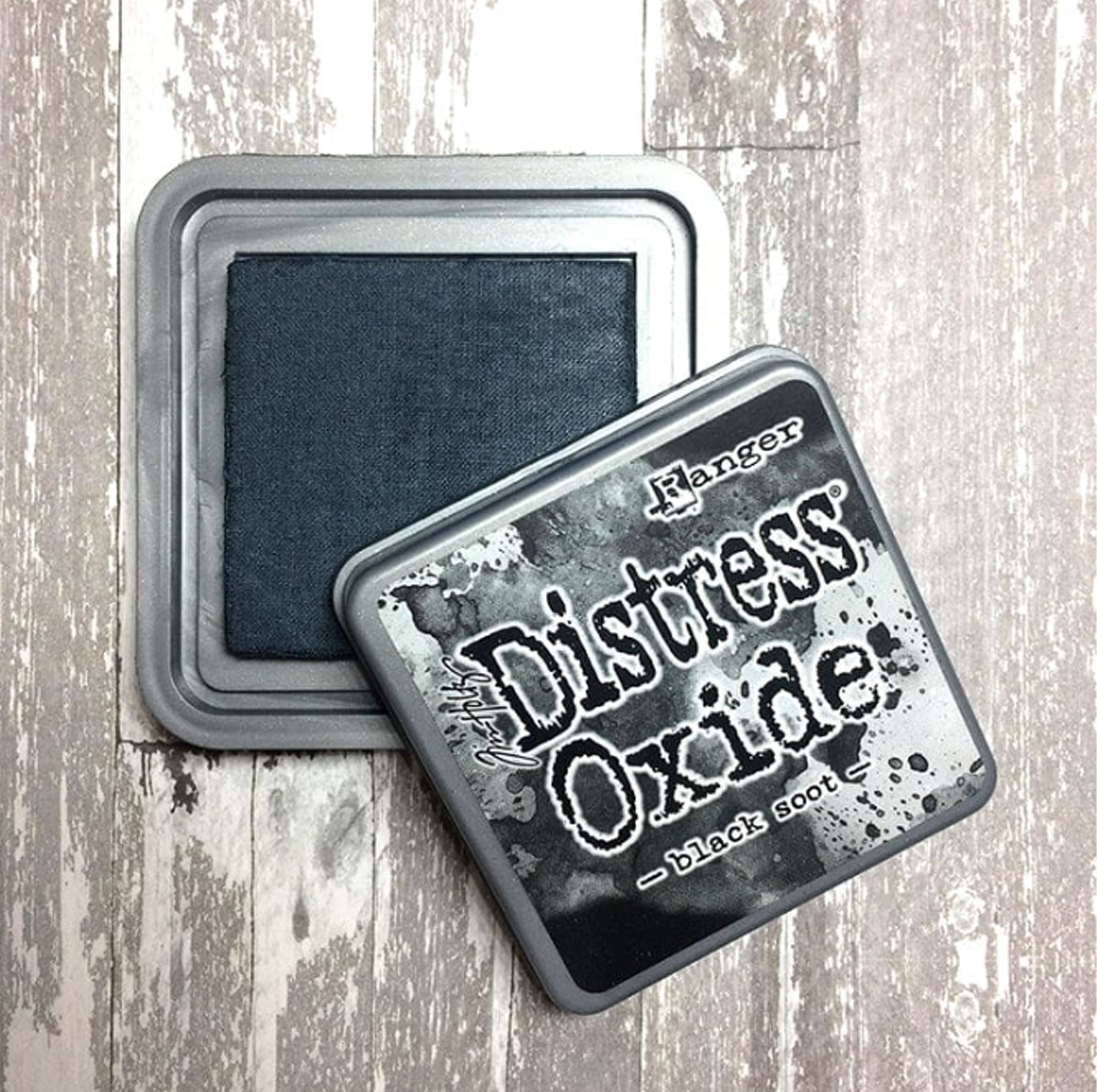 Tim Holtz Distress® Oxide® Ink Pad Black Soot