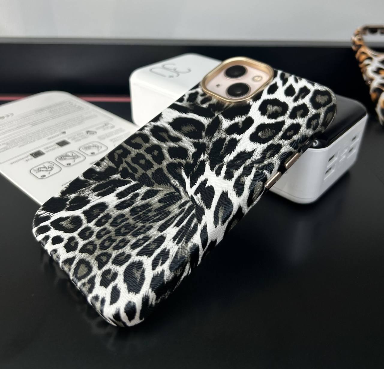 Leoparlı Lüx Kılıf