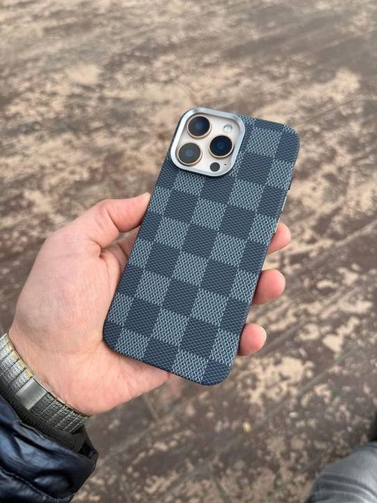 Fiber Carbon Siyah Damalı Kılıf
