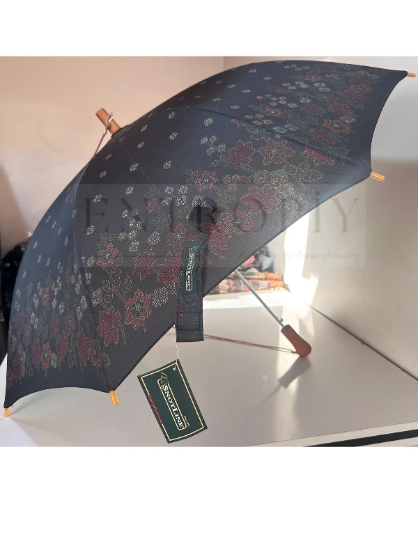 April Snotline Kadın Yağmur Şemsiyesi – Omuz Askılı, Ahşap Saplı, Fiber Çelik Gövdeli, Su Geçirmez Kumaş, Rüzgar Dayanıklı, Otomatik Açma Mekanizması, Şık Desen Seçenekleri - KIRMIZI CICEK DESEN SNOTLINE