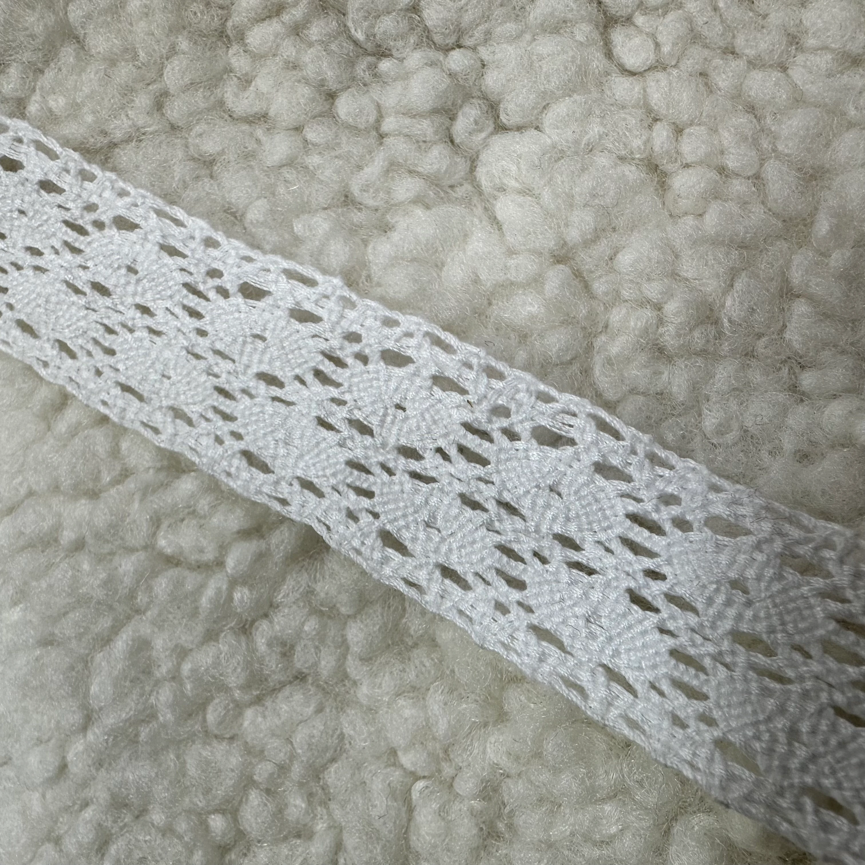 Beyaz Ara 2 Cm lik Kopanaki