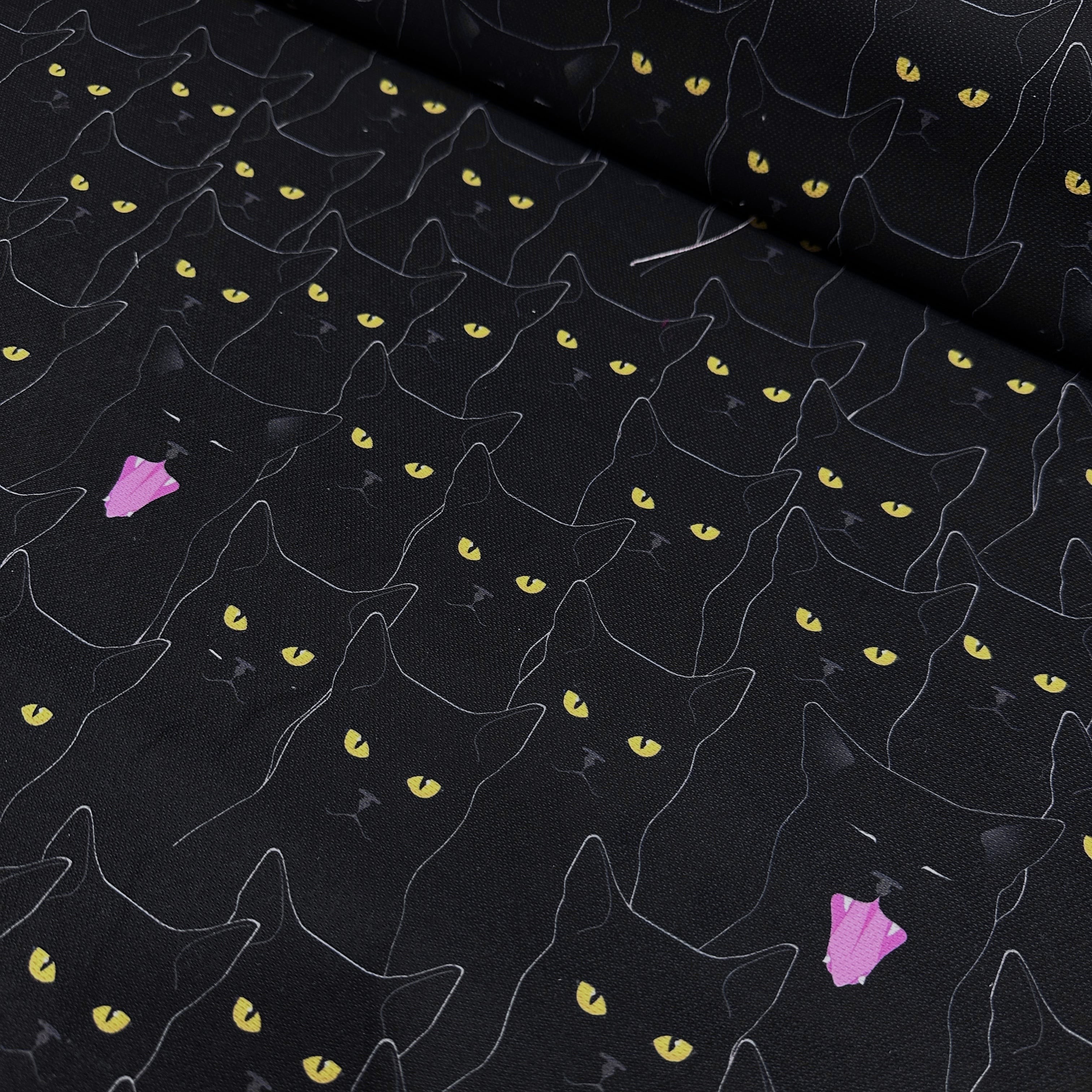 Sarı Gözlü Kara Kediler Dijital Baskı Kumaş