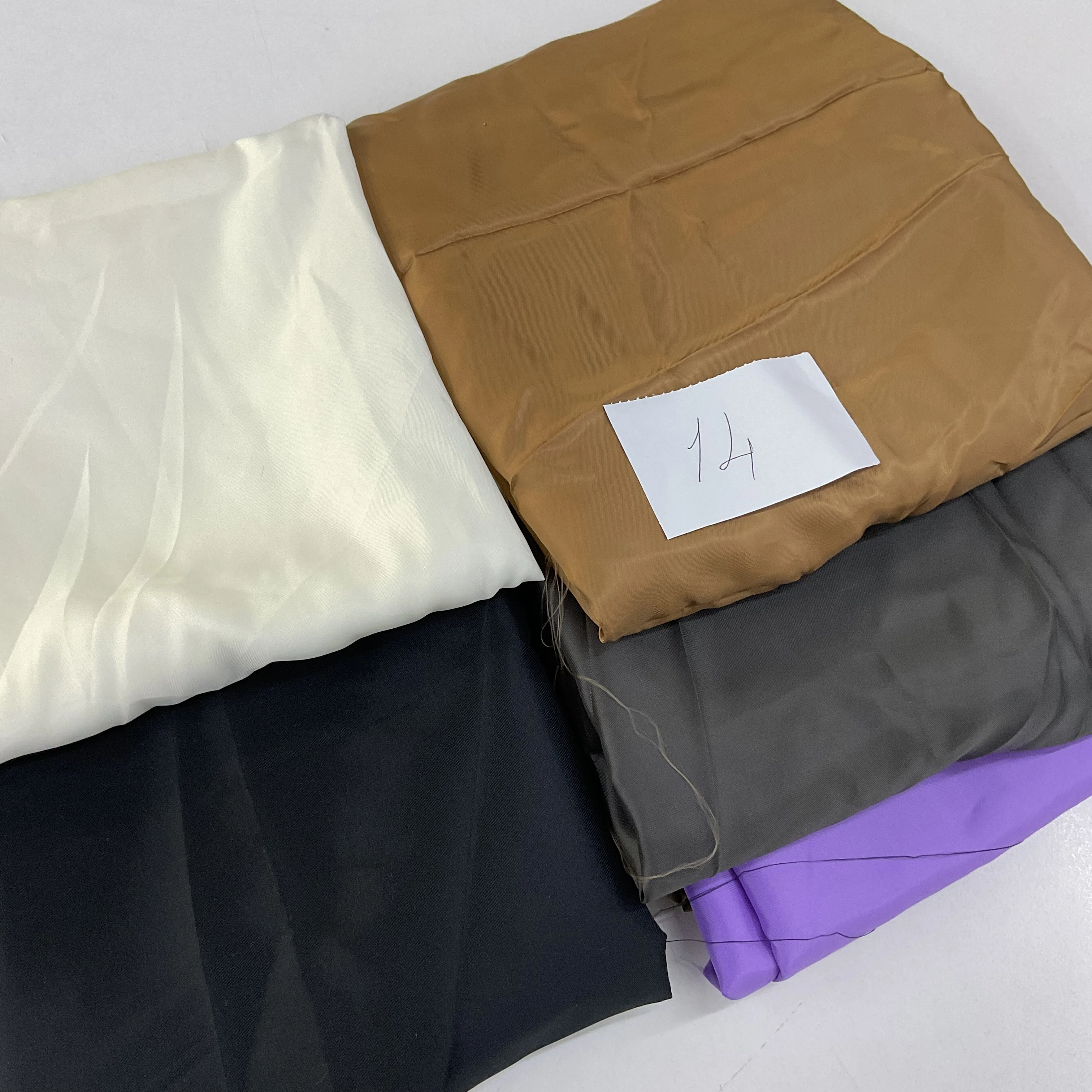 No:14 Saten Astar Kumaşlar 1000 gr