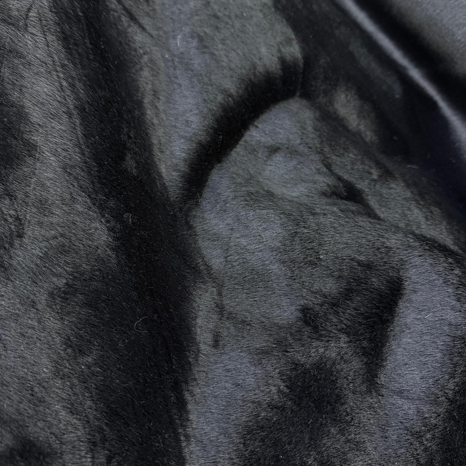 Siyah Yumoş Peluş Kumaş