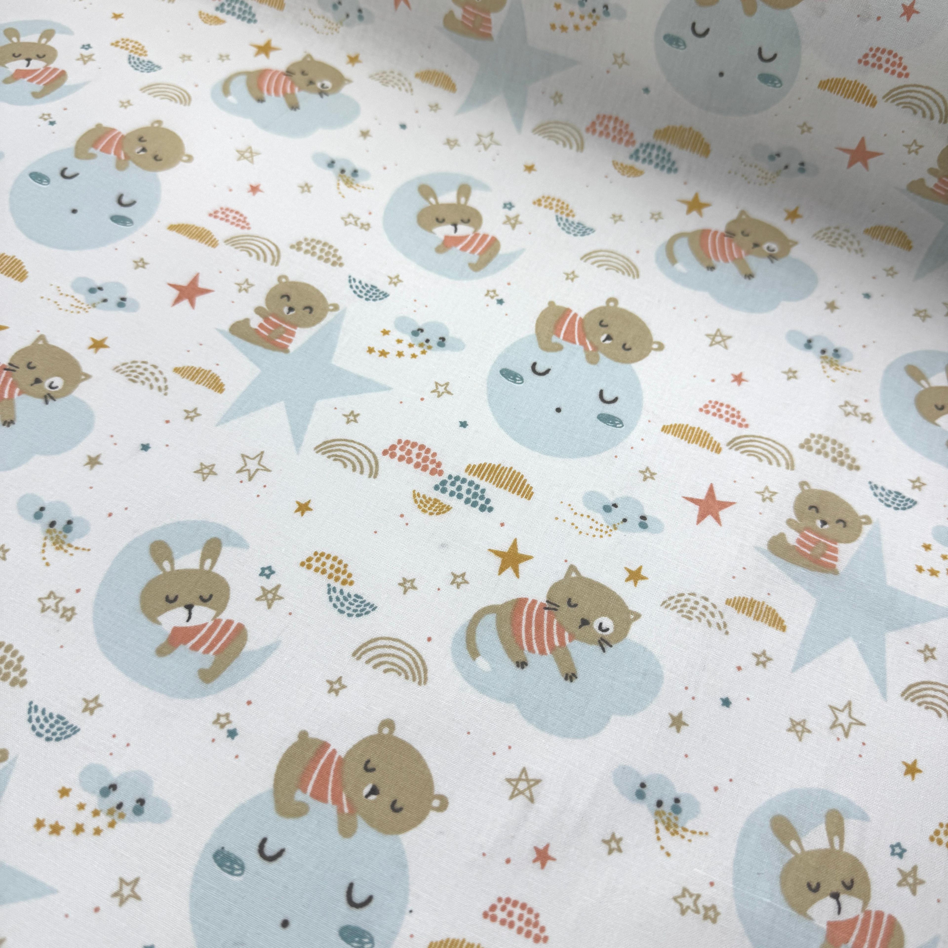 Bulutlu Hayvanlar Premium Poplin Kumaş