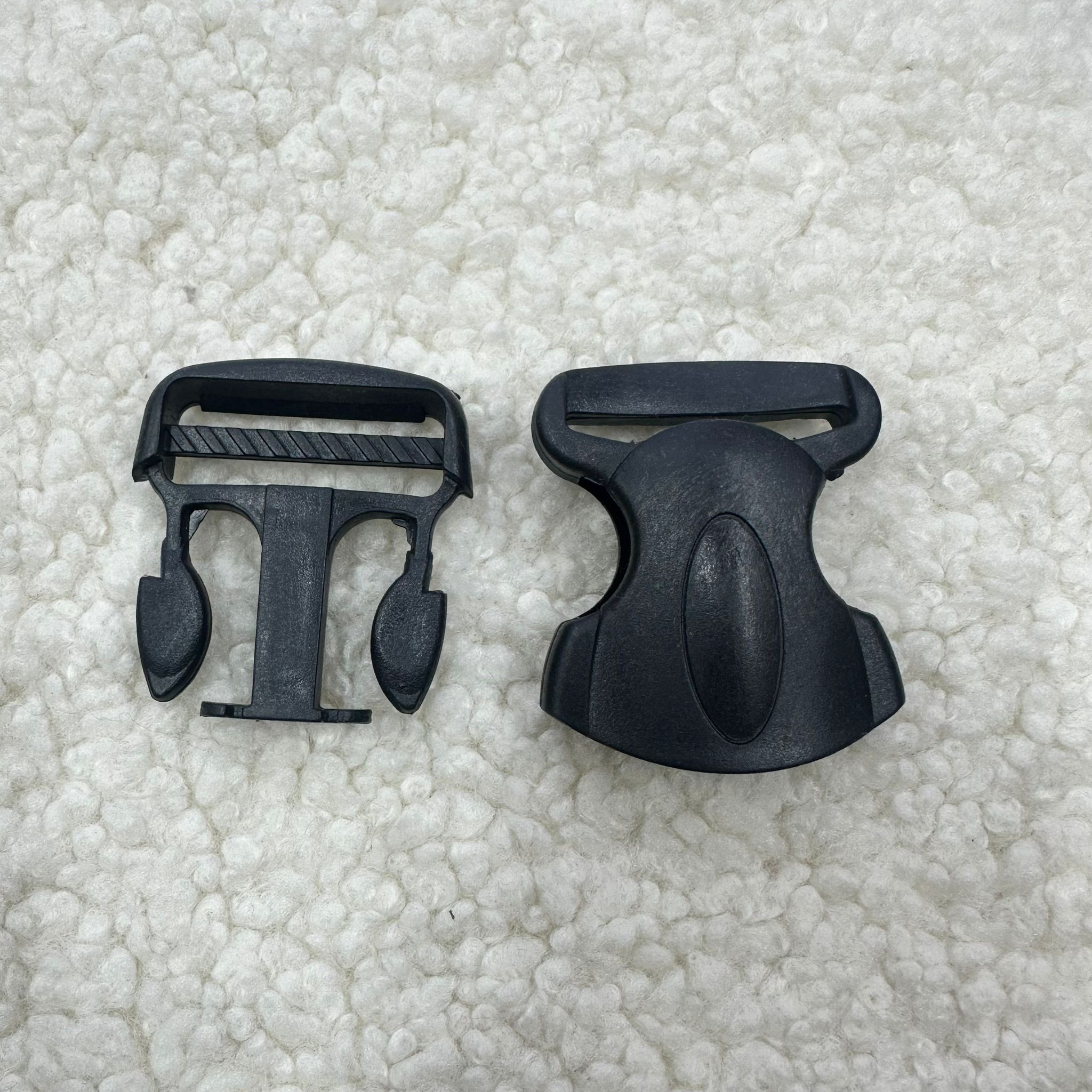 Siyah Plastik Çanta Kilidi 5 Cm