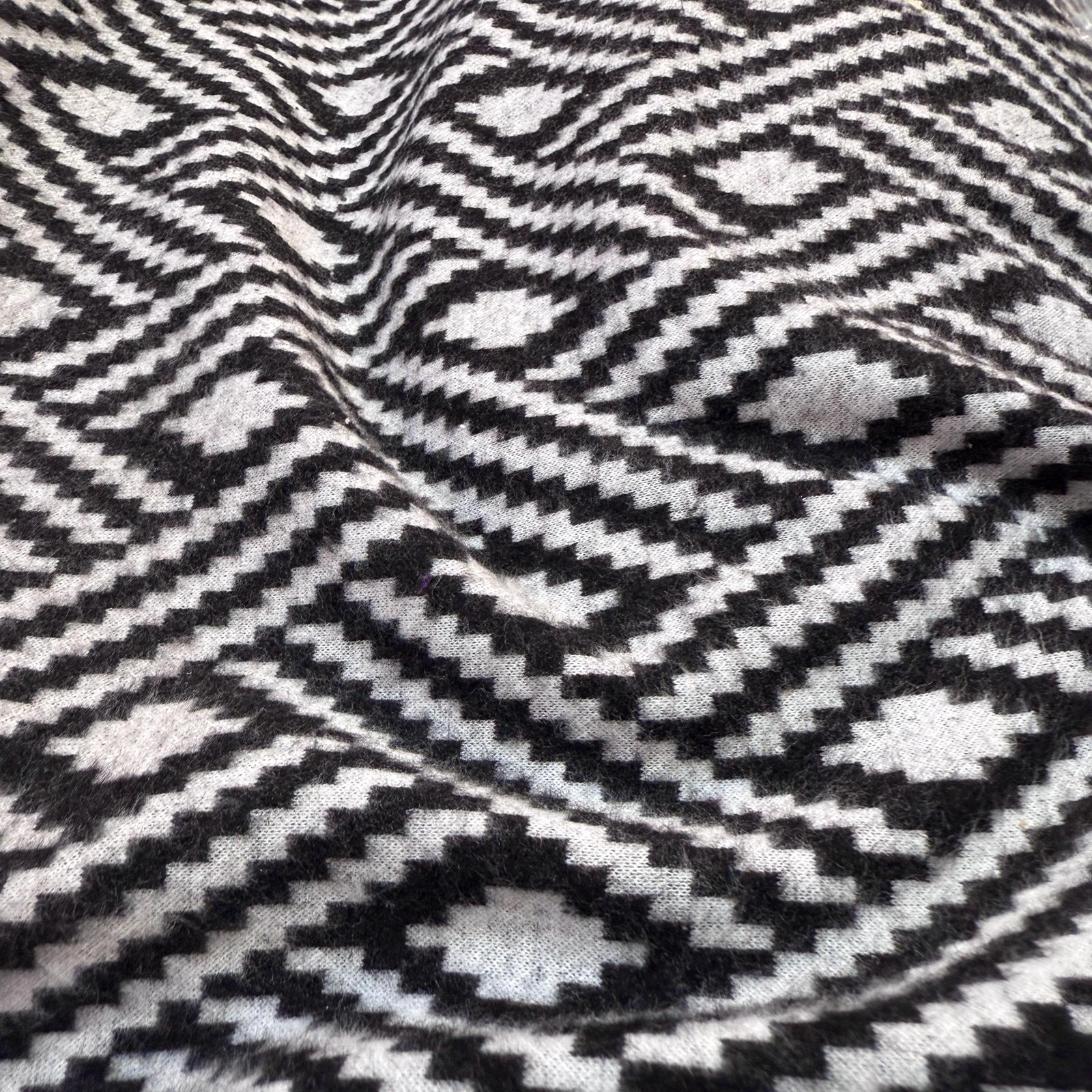 Zincir İnce Dökümlü Likralı Polar Kumaş